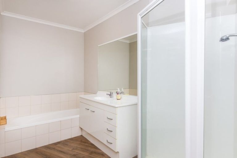 Photo of property in 17 Northwood Road, Nukuhau, Taupo, 3330