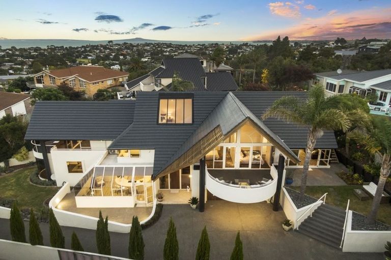 Photo of property in 43 Shuttleworth Place, Manly, Whangaparaoa, 0930