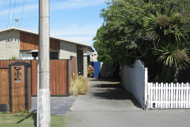 Photo of property in 523 Marine Parade, South New Brighton, Christchurch, 8062
