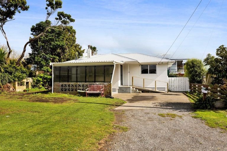 Photo of property in 2 Denby Road, Hawera, 4610