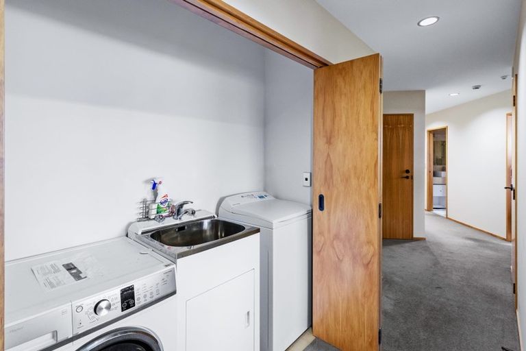 Photo of property in 12 Aspen Grove, Fernhill, Queenstown, 9300