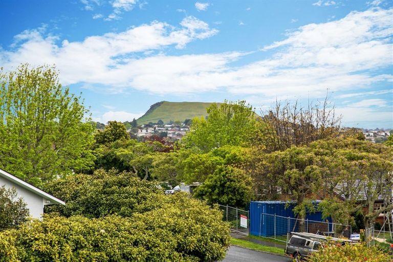 Photo of property in 1 Sanctuary Point, Sunnyhills, Auckland, 2010
