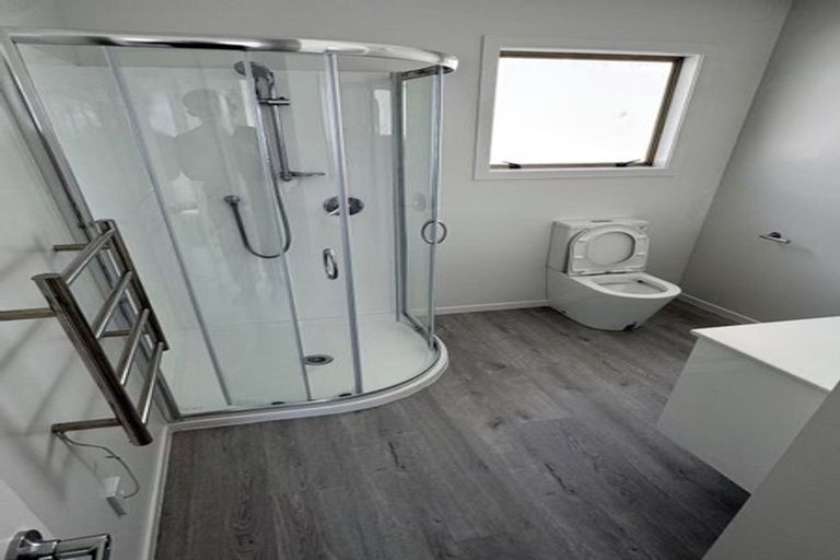 Photo of property in 39 Roberts Street, Tawa, Wellington, 5028