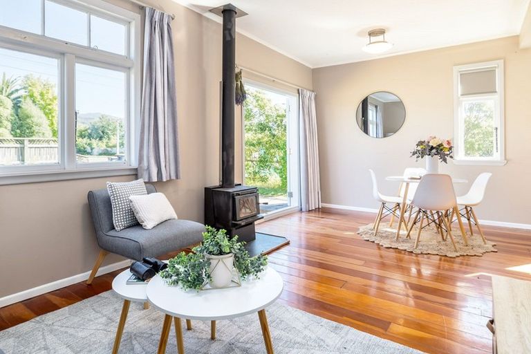 Photo of property in 53 Waite Street, Featherston, 5710