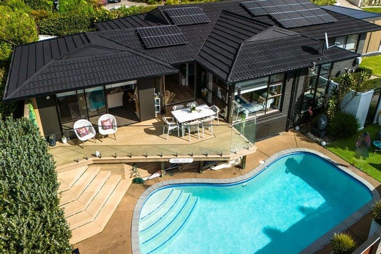 Photo of property in 8 Dunolly Place, Pukekohe, 2120