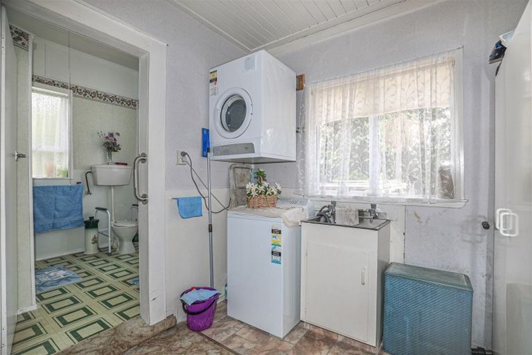 Photo of property in 180 Great South Road, Huntly, 3700