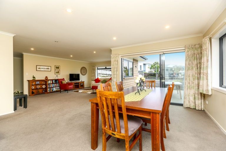 Photo of property in 12 Kororako Grove, Whalers Gate, New Plymouth, 4310