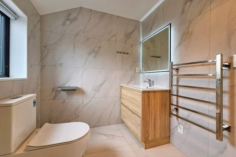 Photo of property in 49c Rosedale Road, Pinehill, Auckland, 0632