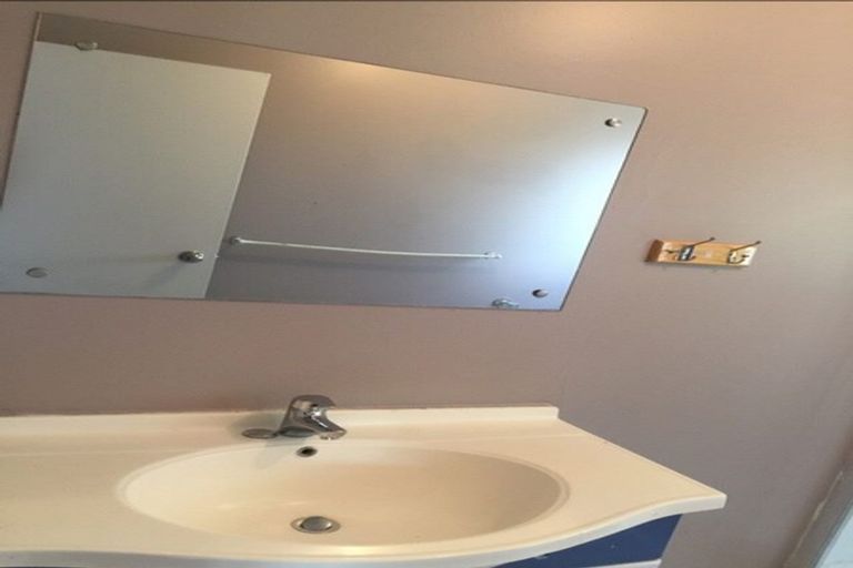 Photo of property in 1/144 Shifnal Drive, Randwick Park, Auckland, 2105