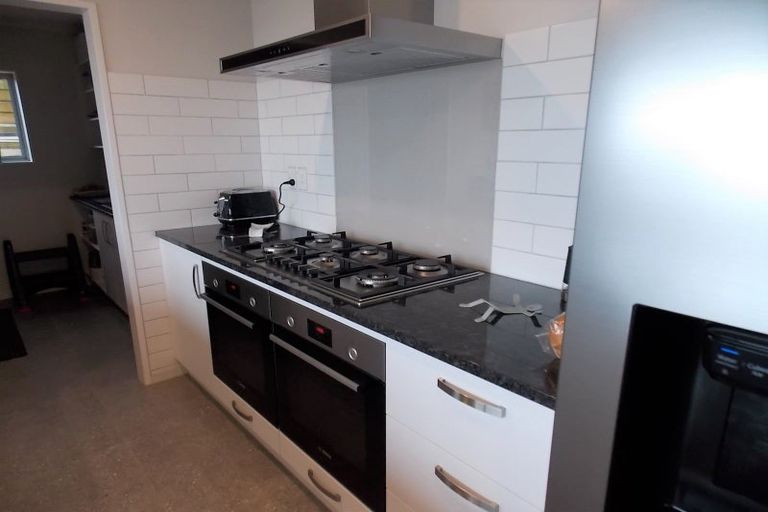 Photo of property in 35 Havana Rise, Grenada Village, Wellington, 6037