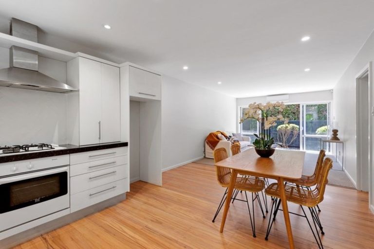 Photo of property in 1/19 Hewitts Road, Merivale, Christchurch, 8014