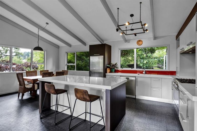 Photo of property in 25 Saxton Road, Upper Vogeltown, New Plymouth, 4310