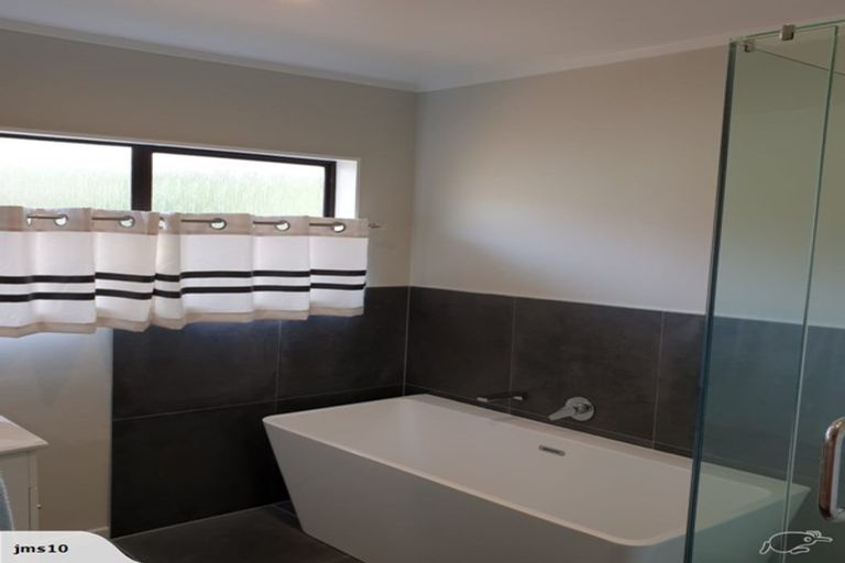 Photo of property in 2/87 Cook Street, Howick, Auckland, 2014