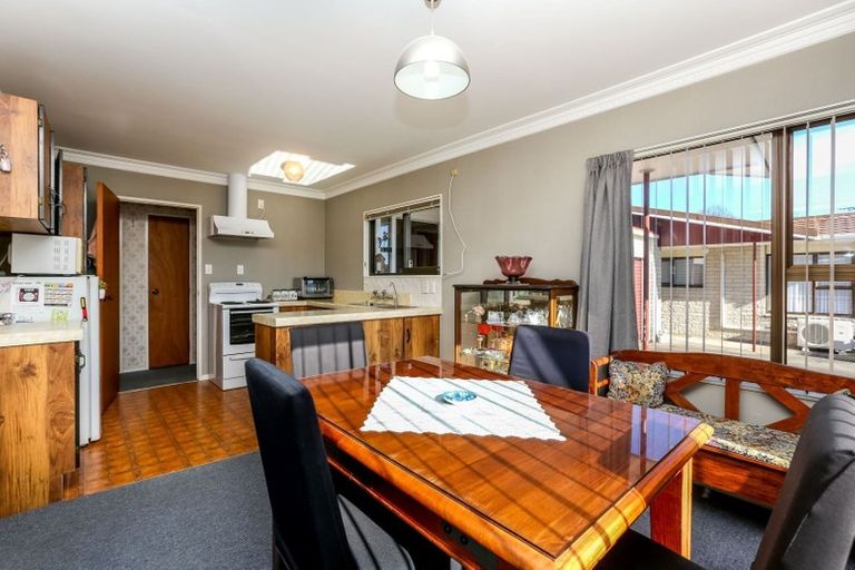 Photo of property in 1 Nursery Place, Westown, New Plymouth, 4310