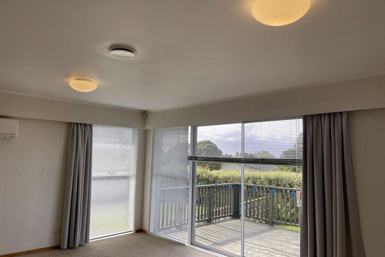 Photo of property in 336 Royal Road, Massey, Auckland, 0614