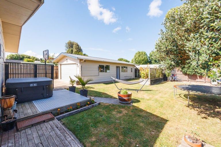 Photo of property in 29 Stillwater Place, Westbrook, Palmerston North, 4412