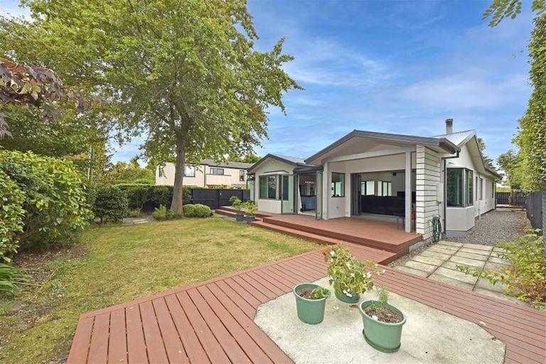 Photo of property in 50 Jeffreys Road, Fendalton, Christchurch, 8052