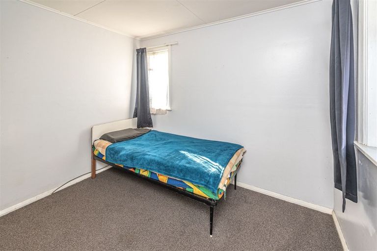Photo of property in 180 Puriri Street, Castlecliff, Whanganui, 4501