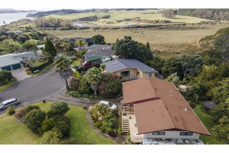 Photo of property in 1 Tasman Place, Kerikeri, 0230