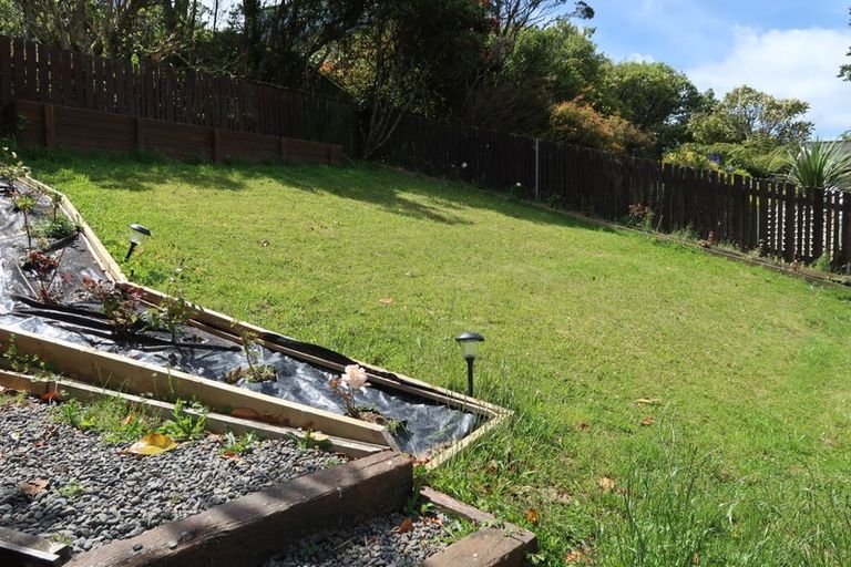 Photo of property in 16 Waipounamu Drive, Kelson, Lower Hutt, 5010