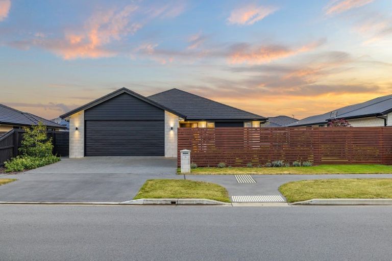 Photo of property in 76 Aviemore Drive, Marshland, Christchurch, 8083