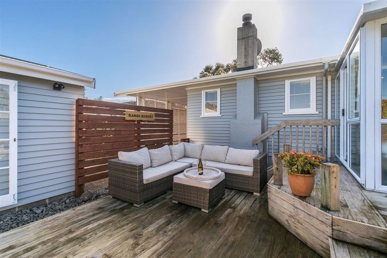 Photo of property in 43 Sylvia Road, Hillcrest, Auckland, 0627