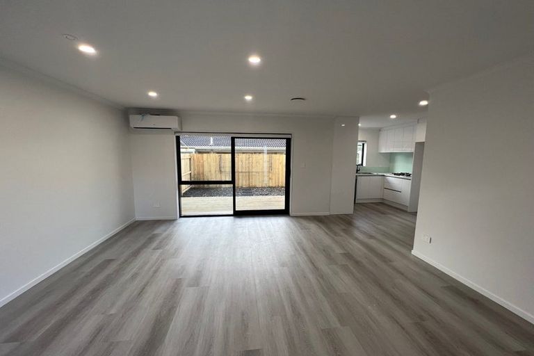 Photo of property in 2/27 Wentworth Avenue, Papatoetoe, Auckland, 2025