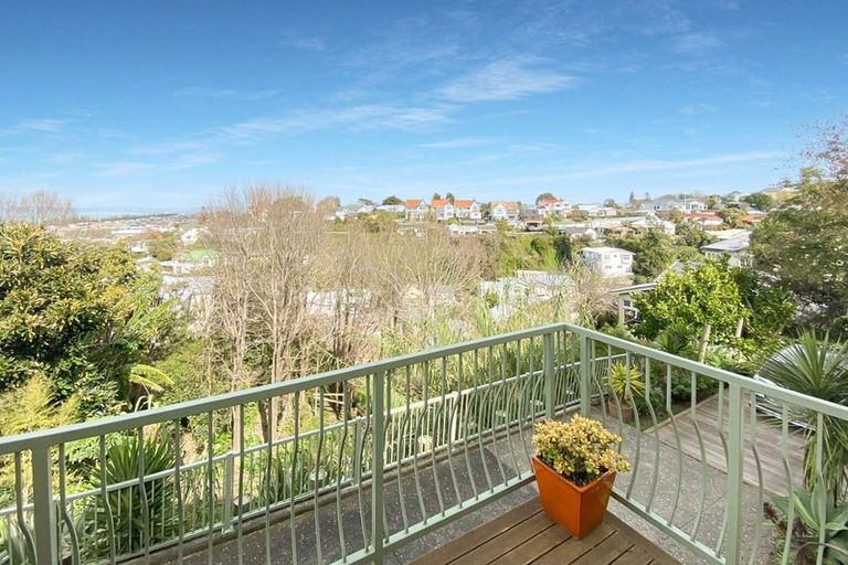 Photo of property in 13b Onslow Road, Bluff Hill, Napier, 4110
