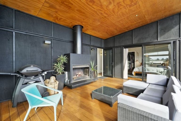 Photo of property in 69a Beachville Road, Redcliffs, Christchurch, 8081