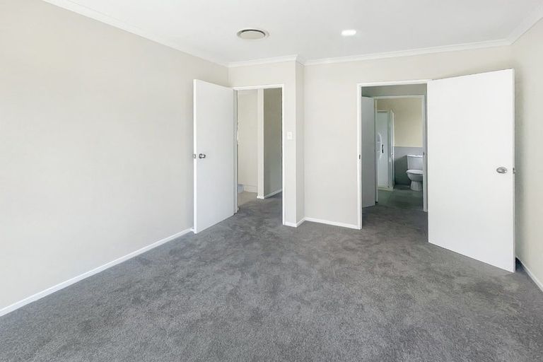 Photo of property in 22 Riviera Drive, Flat Bush, Auckland, 2019