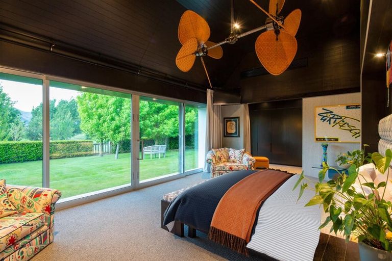 Photo of property in 8 Bendemeer Lane, Lake Hayes, Queenstown, 9371