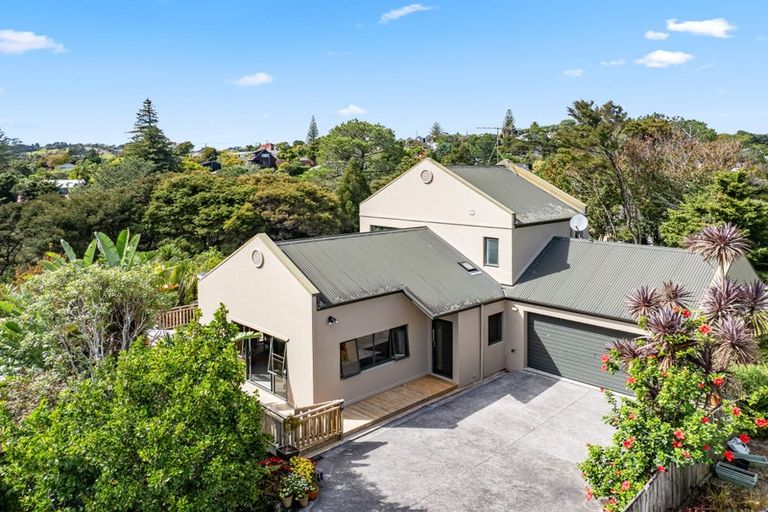 Photo of property in 41e Salisbury Road, Birkdale, Auckland, 0626