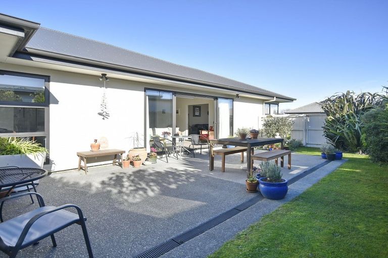 Photo of property in 90 Aston Drive, Waimairi Beach, Christchurch, 8083