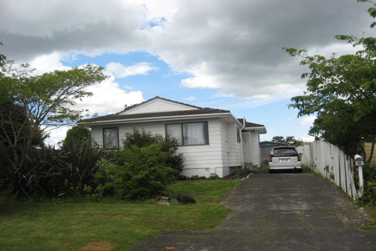 Photo of property in 13 Rangataua Place, Manurewa, Auckland, 2102