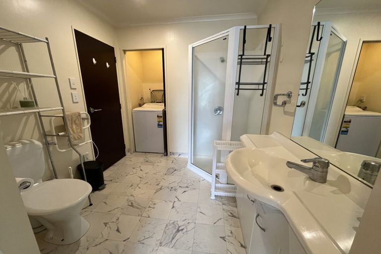 Photo of property in Terrace Heights Apartments, 11b/163 The Terrace, Wellington Central, Wellington, 6011