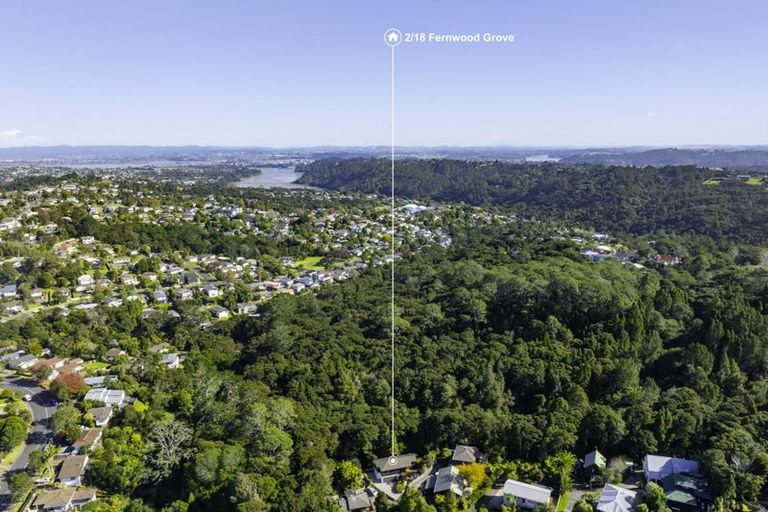 Photo of property in 2/18 Fernwood Grove, Bayview, Auckland, 0629