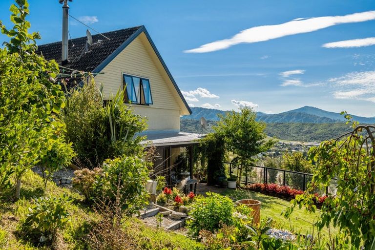 Photo of property in 51 Boons Valley Road, Waikawa, Picton, 7220