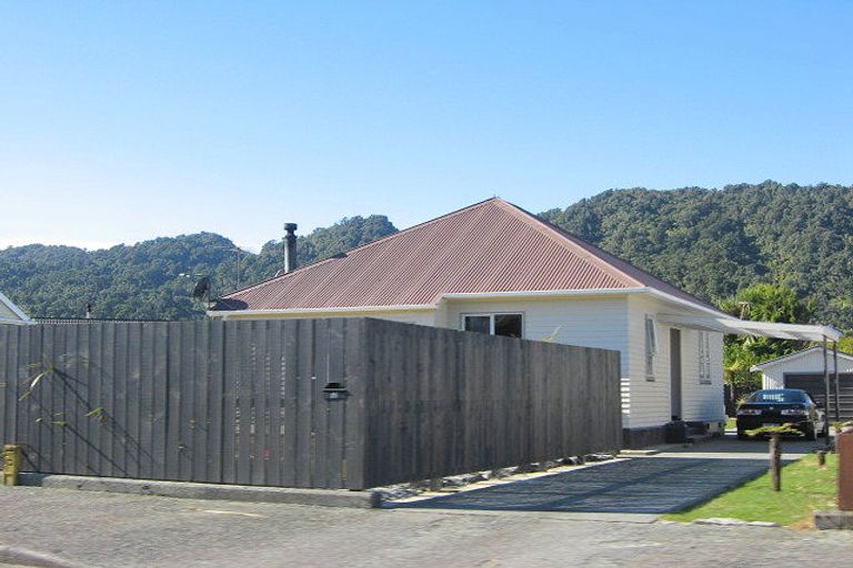 Photo of property in 15 Firth Street, Cobden, Greymouth, 7802