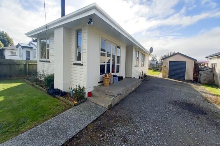 Photo of property in 4 Carlyle Street, Tuatapere, 9620