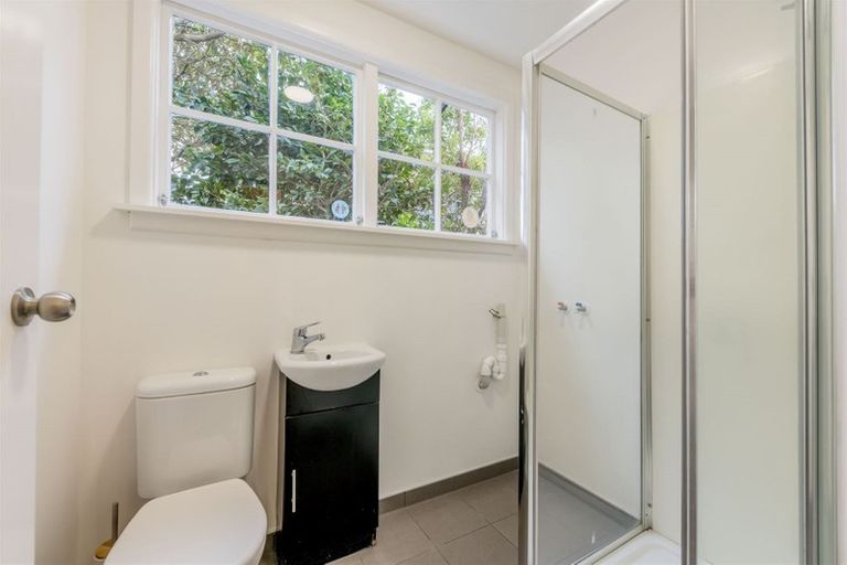 Photo of property in 362 Yaldhurst Road, Russley, Christchurch, 8042