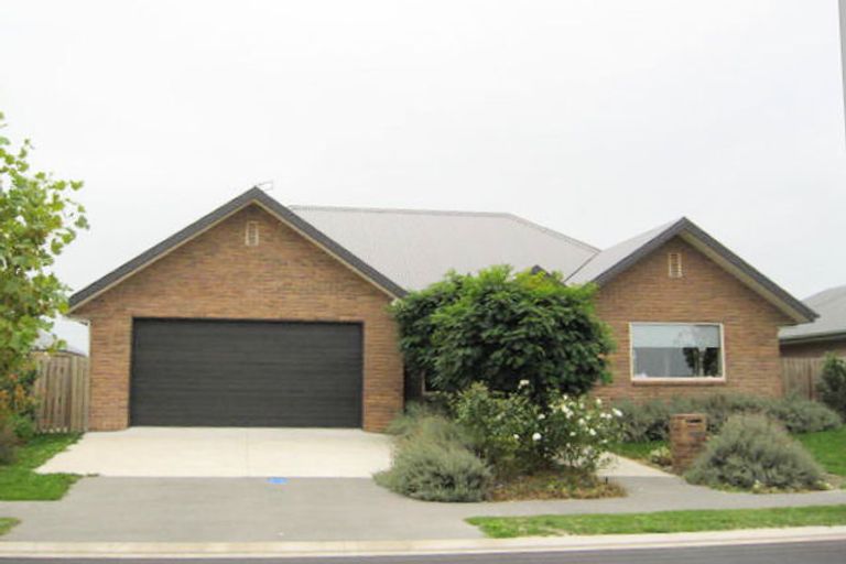 Photo of property in 142 Rolleston Drive, Rolleston, 7614