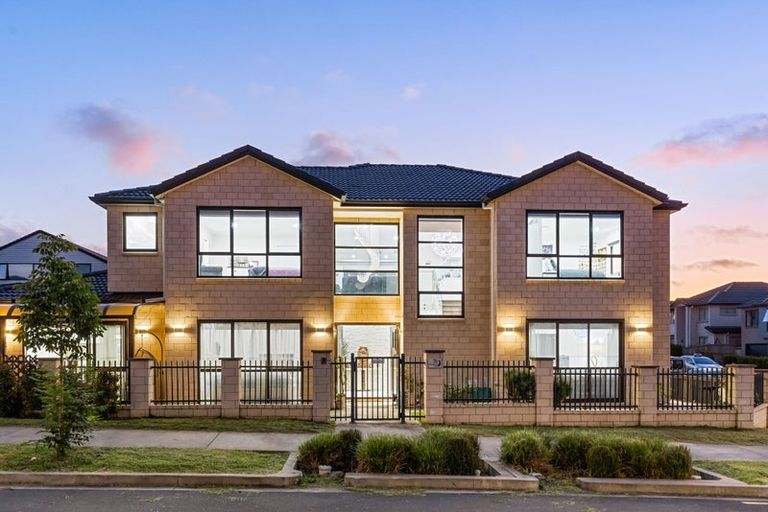 Photo of property in 76 Drumbuoy Drive, Flat Bush, Auckland, 2019