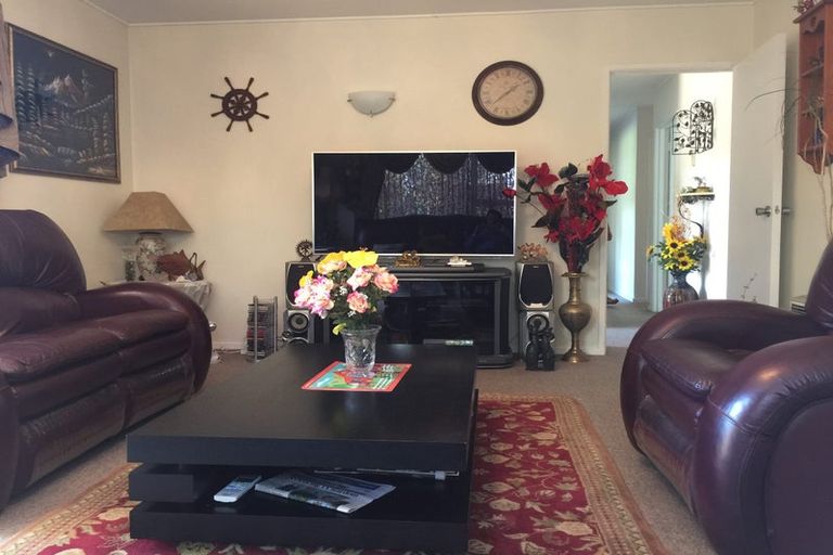 Photo of property in 36 Maugham Drive, Bucklands Beach, Auckland, 2014