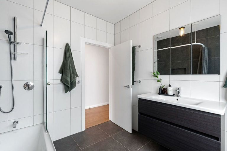 Photo of property in 21 Ross Street, Kilbirnie, Wellington, 6022