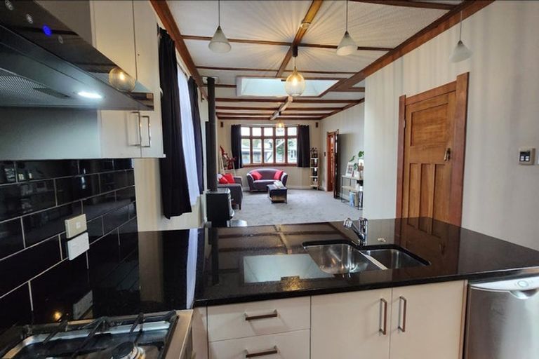 Photo of property in 6 Heath Grove, Waiwhetu, Lower Hutt, 5010