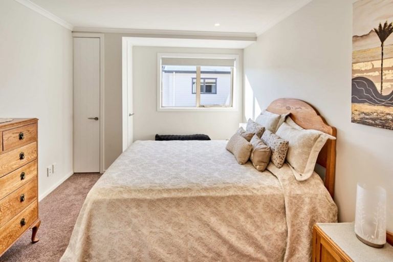 Photo of property in 14 Latimer Way, Petone, Lower Hutt, 5012