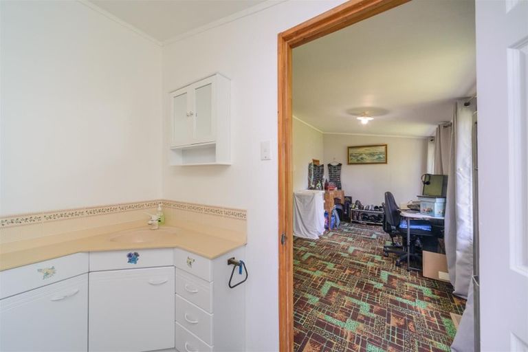 Photo of property in 128 High Street, Bulls, 4818