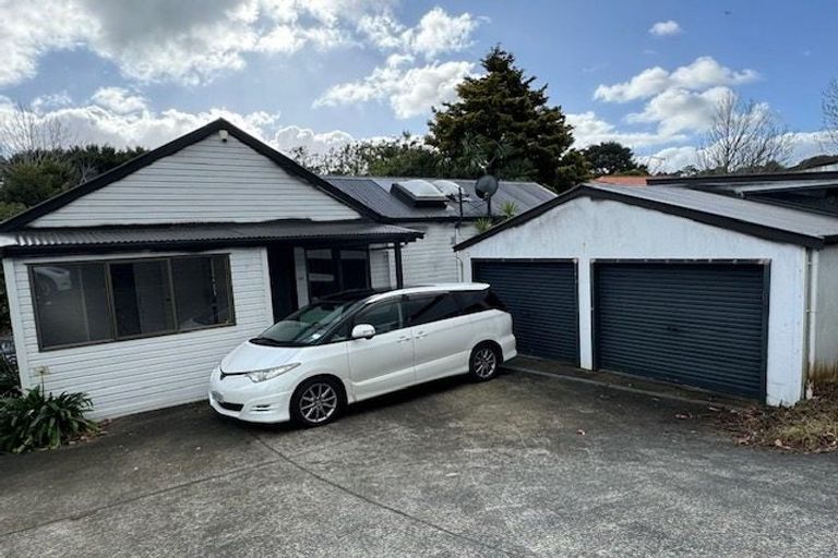 Photo of property in 29 Oteha Valley Road, Northcross, Auckland, 0632
