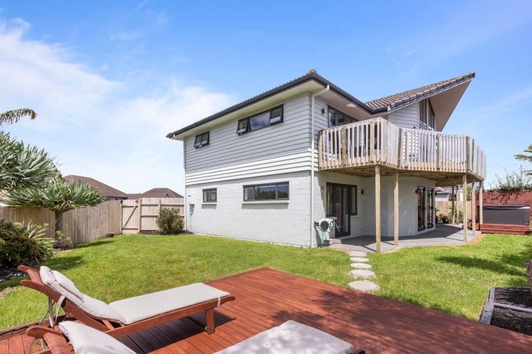Photo of property in 105 Alec Craig Way, Gulf Harbour, Whangaparaoa, 0930