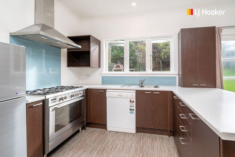 Photo of property in 27 Oakland Street, Andersons Bay, Dunedin, 9013